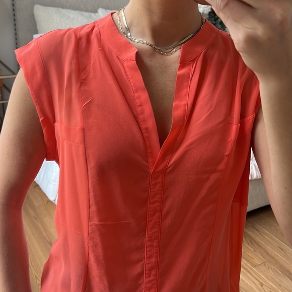 BCBGMAXAZRIA Addison silk blouse size large ambrosia color - Picture 5 of 11